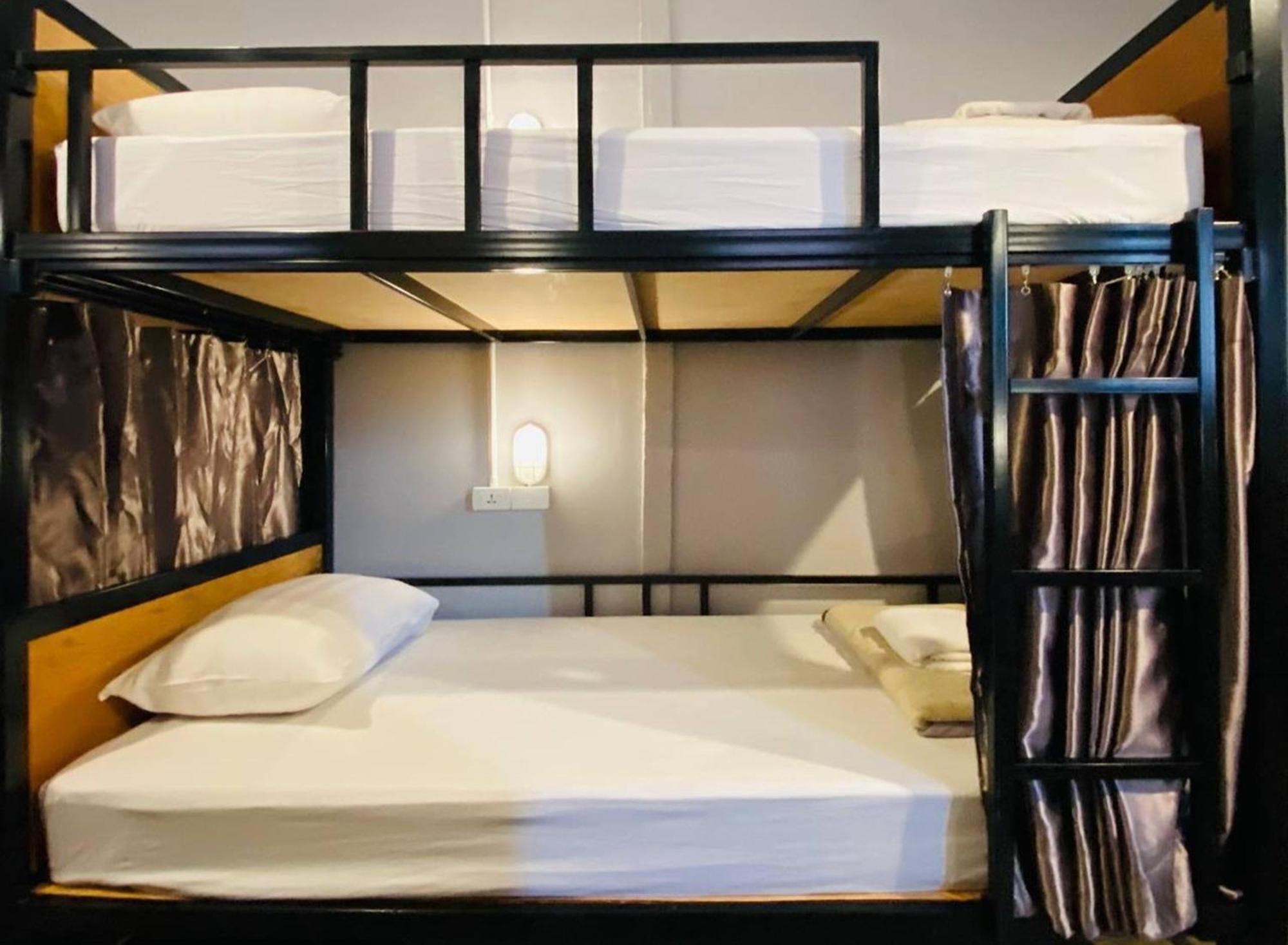 בנגקוק Hostel Lemon Siam Petchaburi Road מראה חיצוני תמונה