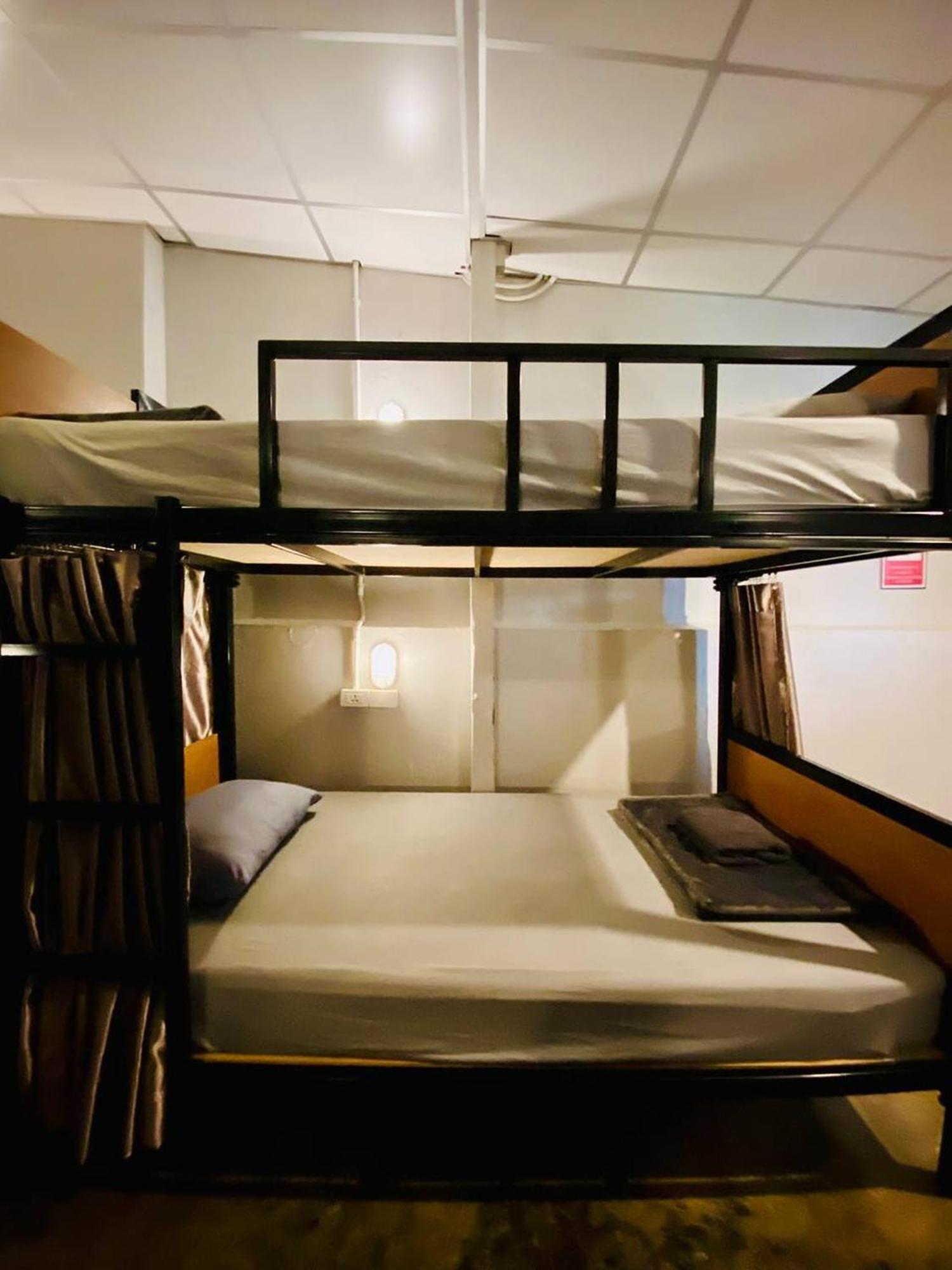 בנגקוק Hostel Lemon Siam Petchaburi Road מראה חיצוני תמונה