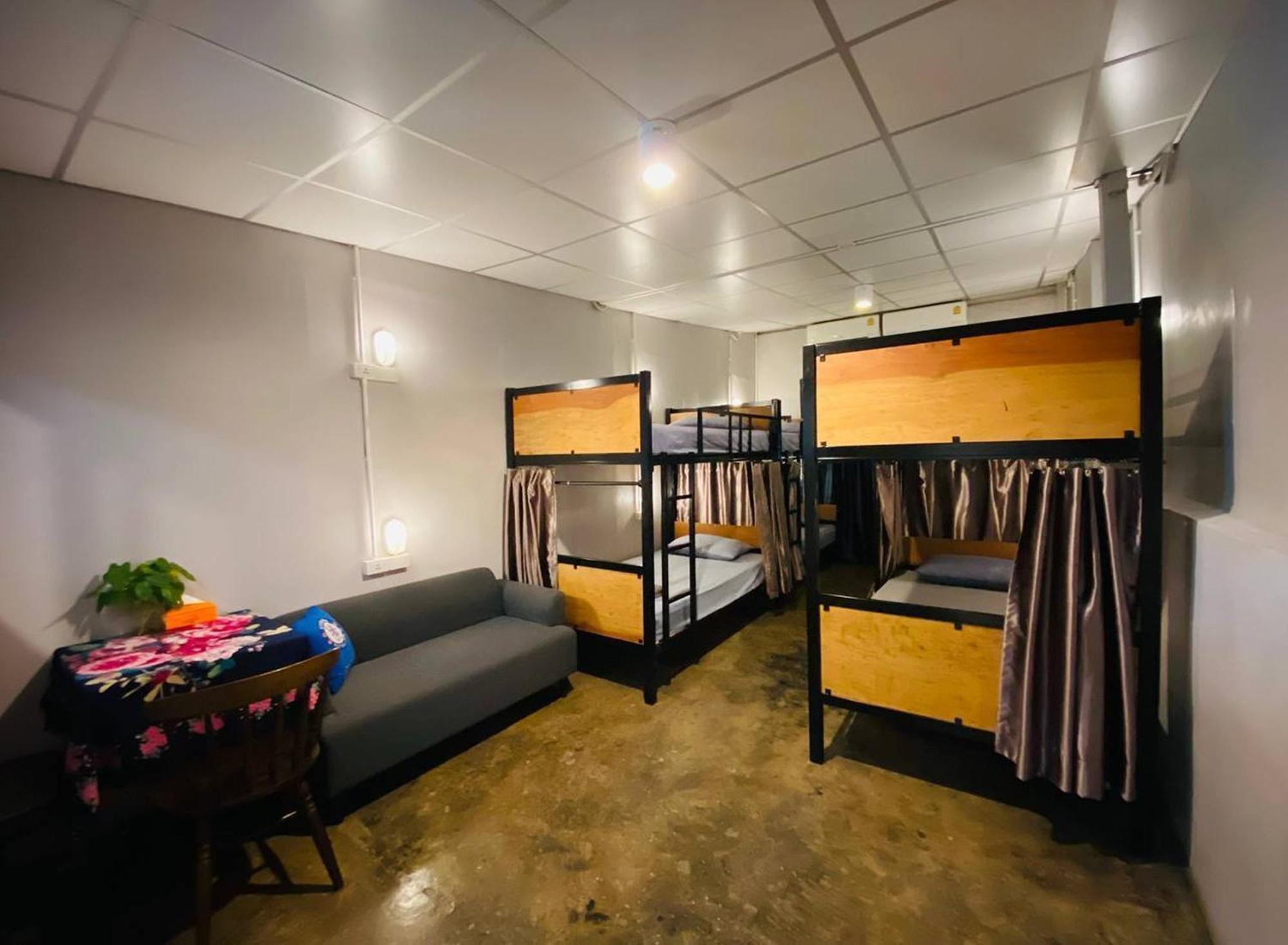 בנגקוק Hostel Lemon Siam Petchaburi Road מראה חיצוני תמונה